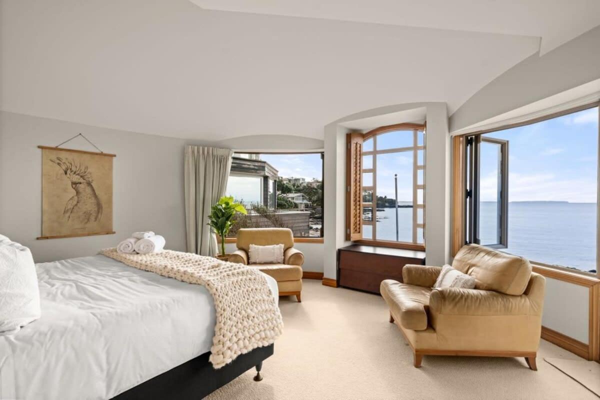Takapuna Beachfront W Stunning Views Окленд Экстерьер фото