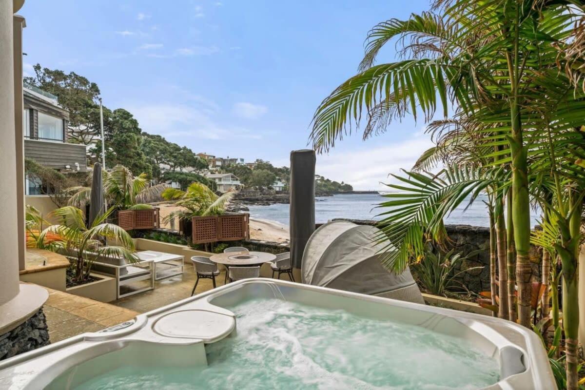 Takapuna Beachfront W Stunning Views Окленд Экстерьер фото